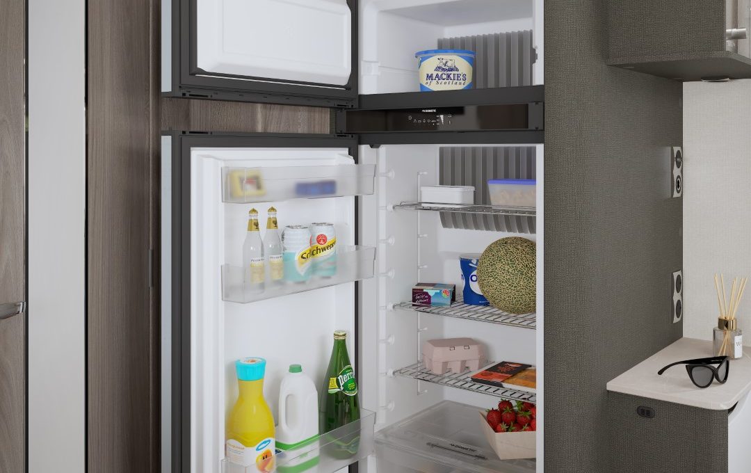 2025_Elegance_835_Fridge_JW_14_06_24 (web)