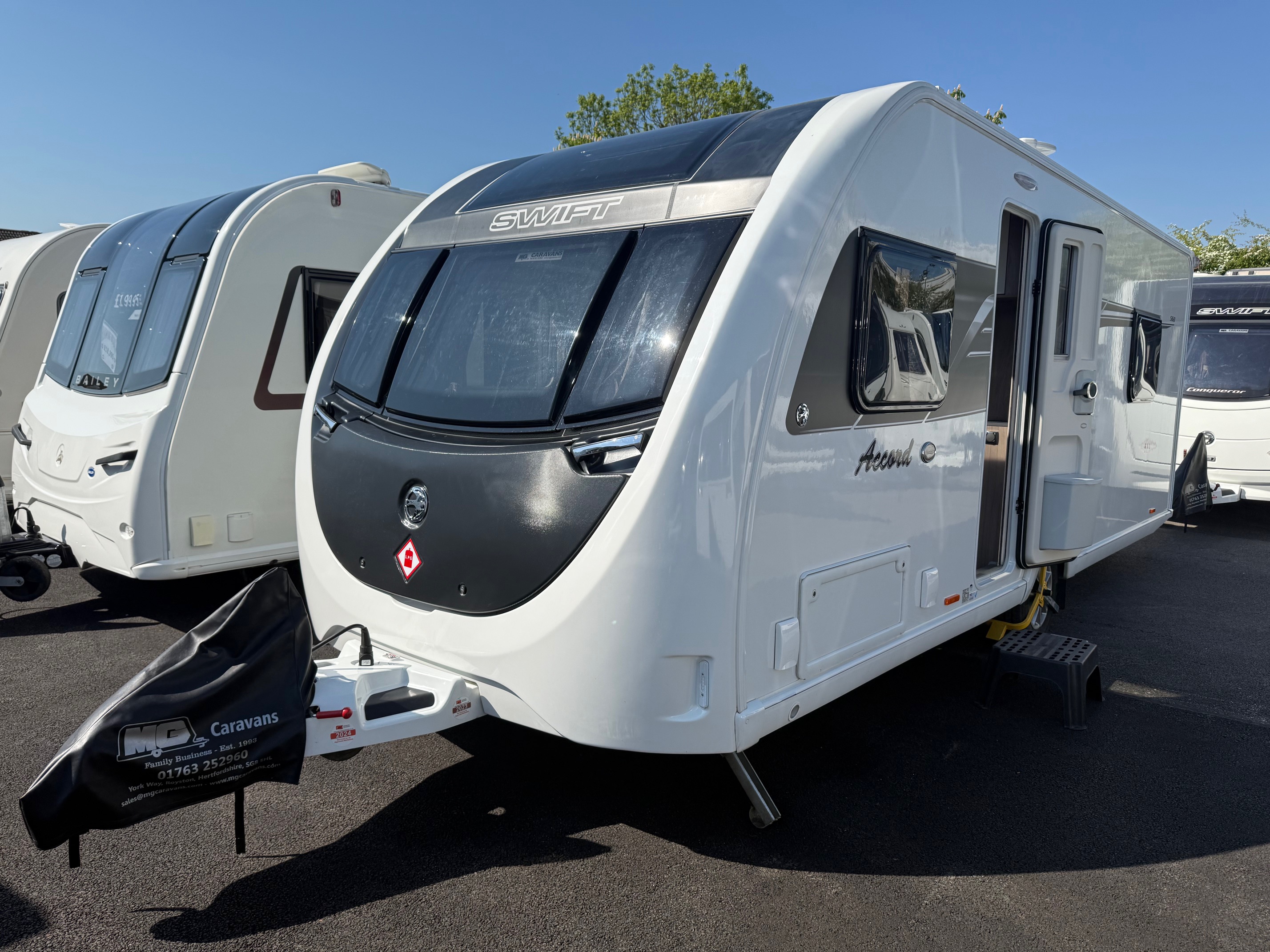 2023 Swift Accord 560 (Major 4 EB) – BLOOMING BIG SALE!