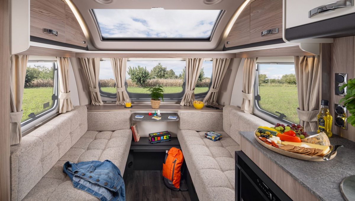 2026 Sprite Alpine 4 Front Lounge-1920x1920