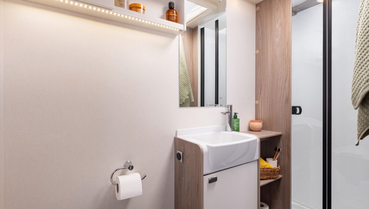 2026 Sprite Major 4SB Washroom-1920x1920