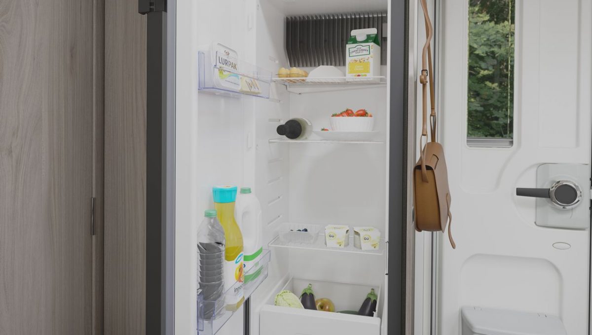 2026_Challenger_560_Fridge-1920x1920