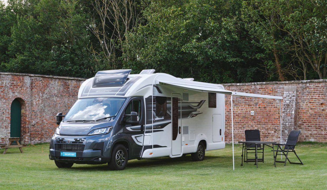 Swift Escape Swift Colourtone 6000px 22-1920x1920