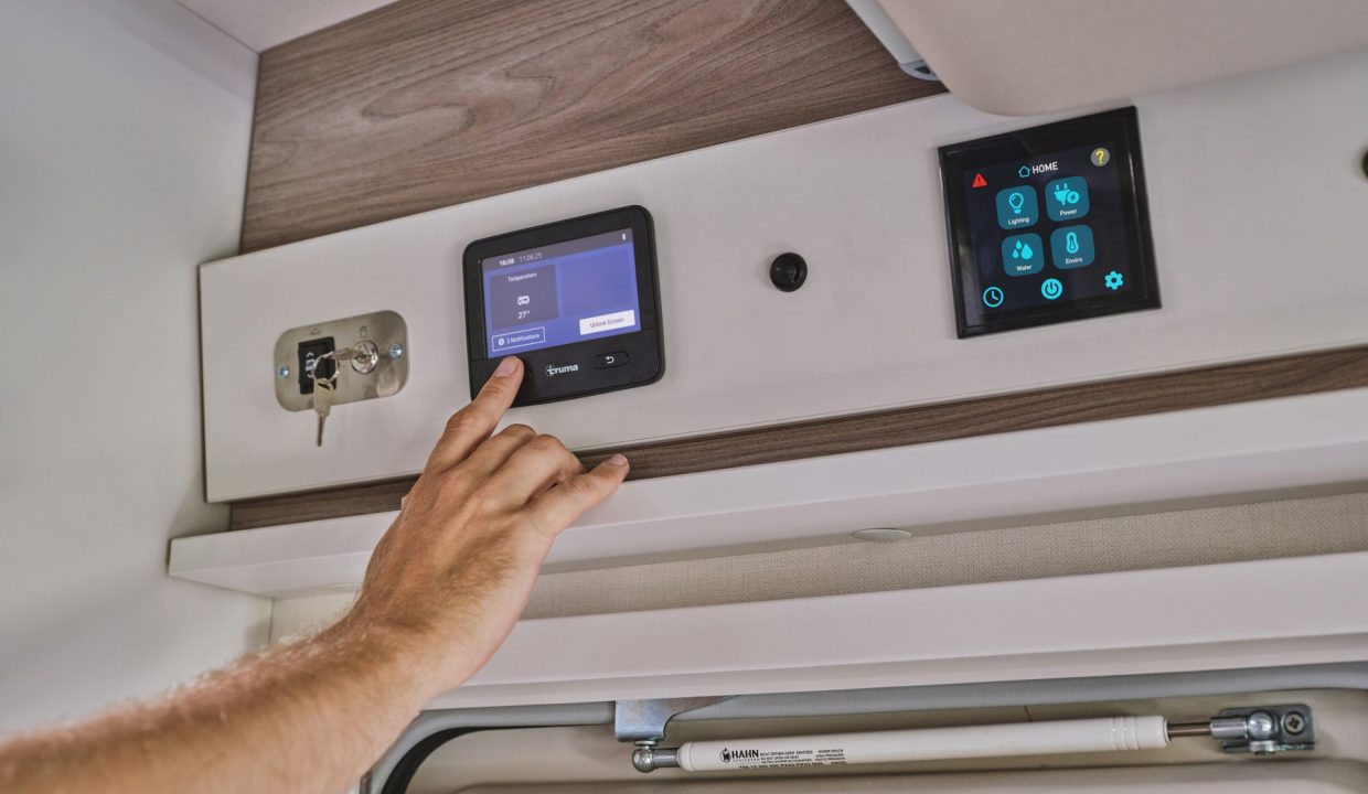 Swift Voyager Interior Lifestyle 26-1920x1920